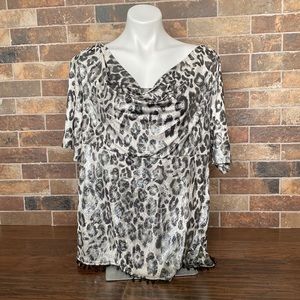 Ladies XL MSK leopard print half sleeve